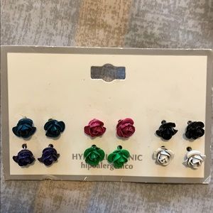 Rosette stud earrings